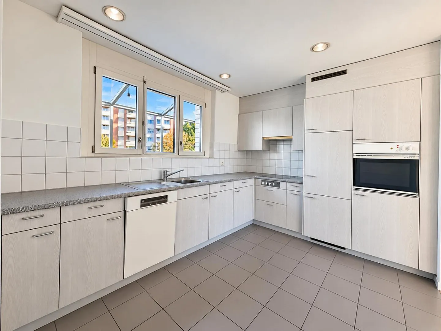 Affascinante appartamento duplex in posizione centrale! - Foto 4 di 7