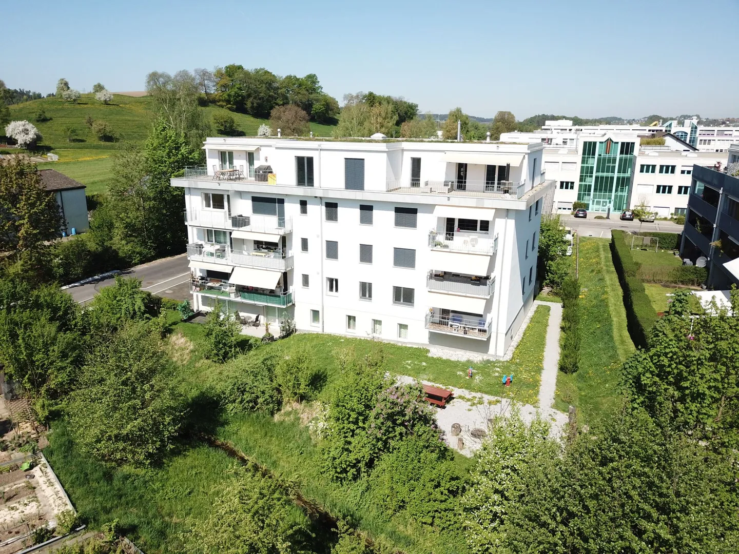 Appartamento al piano terra soleggiato - Foto 1 di 10