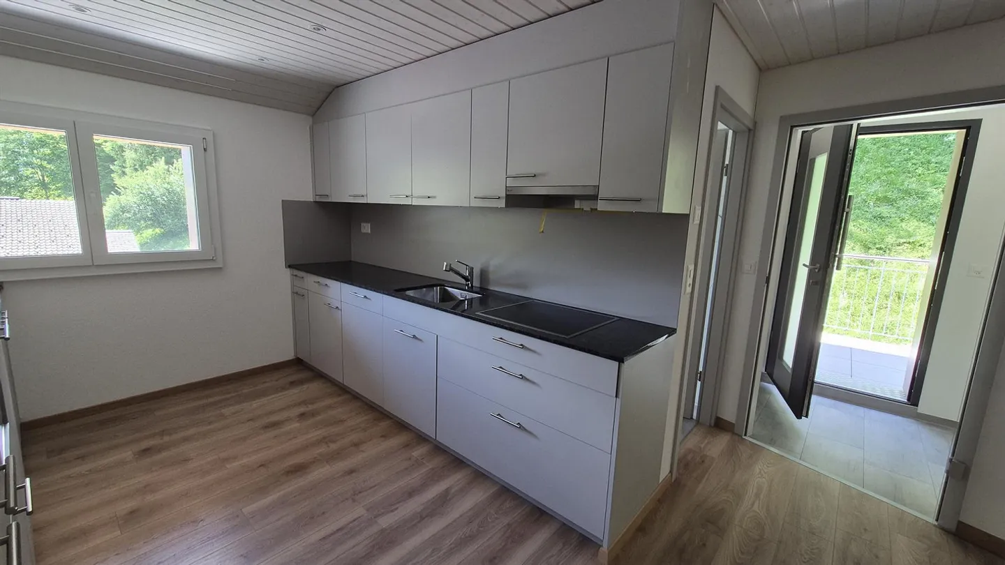 Neu renovierte Wohnung mit Garten - Foto 2 von 11