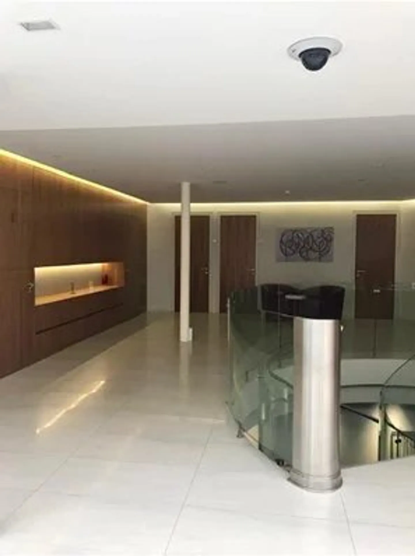 Geräumiger Büroraum im Zentrum - Foto 7 von 8