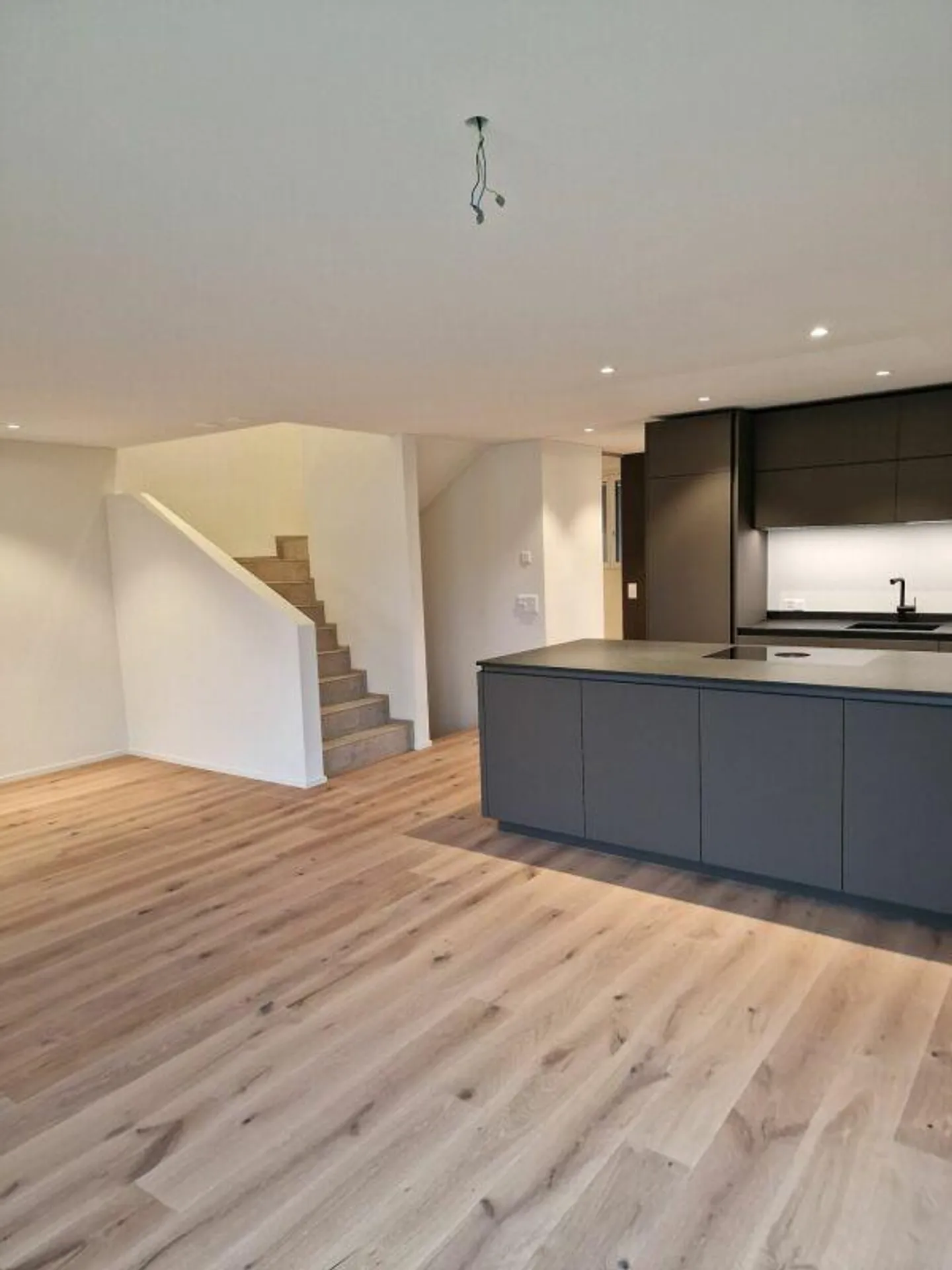 6.5 Room Semi-Detached House - Photo 7 of 12