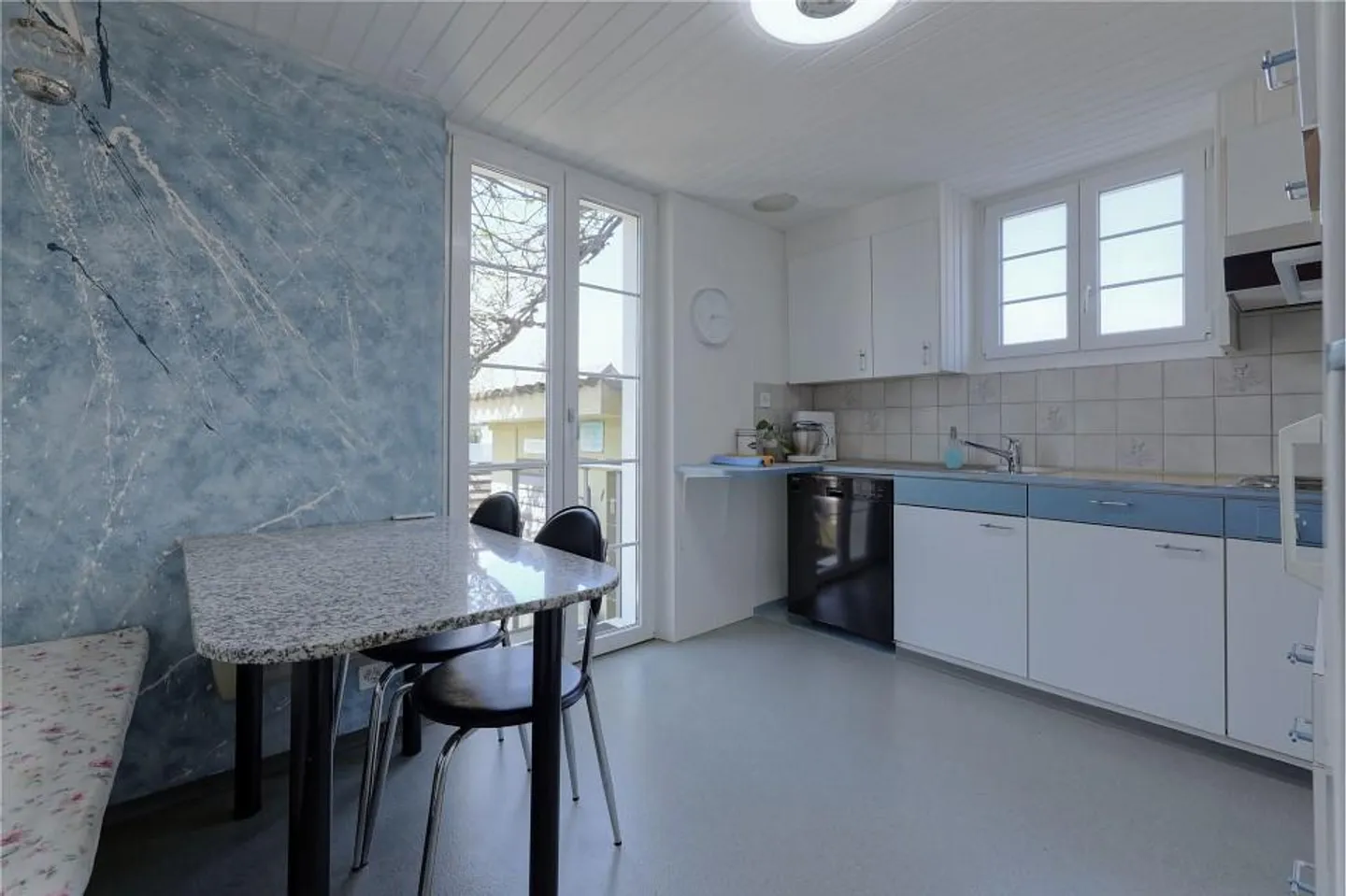 4½-Room Single-Family House with Potential and Lots of Surroundings - Photo 6 of 13