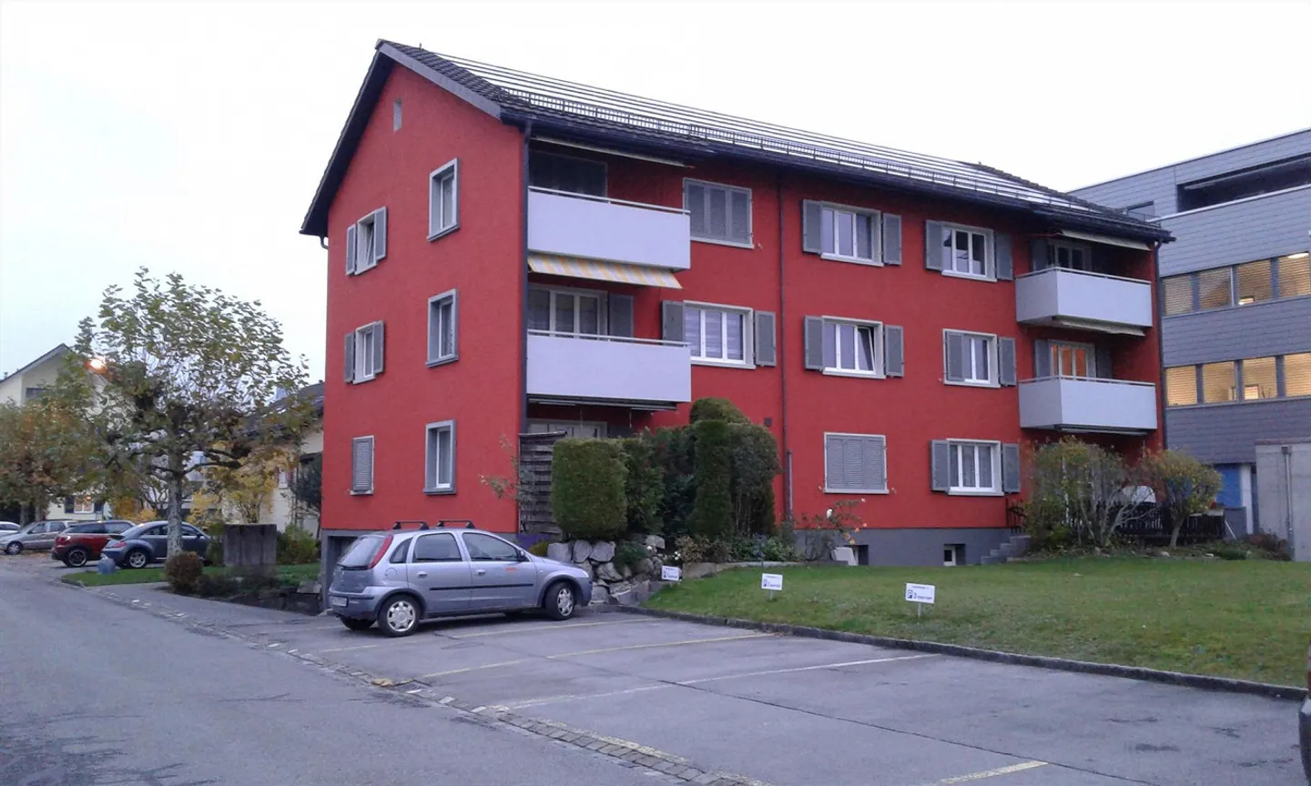 Charming Apartment in Central Location - Photo 1 of 5