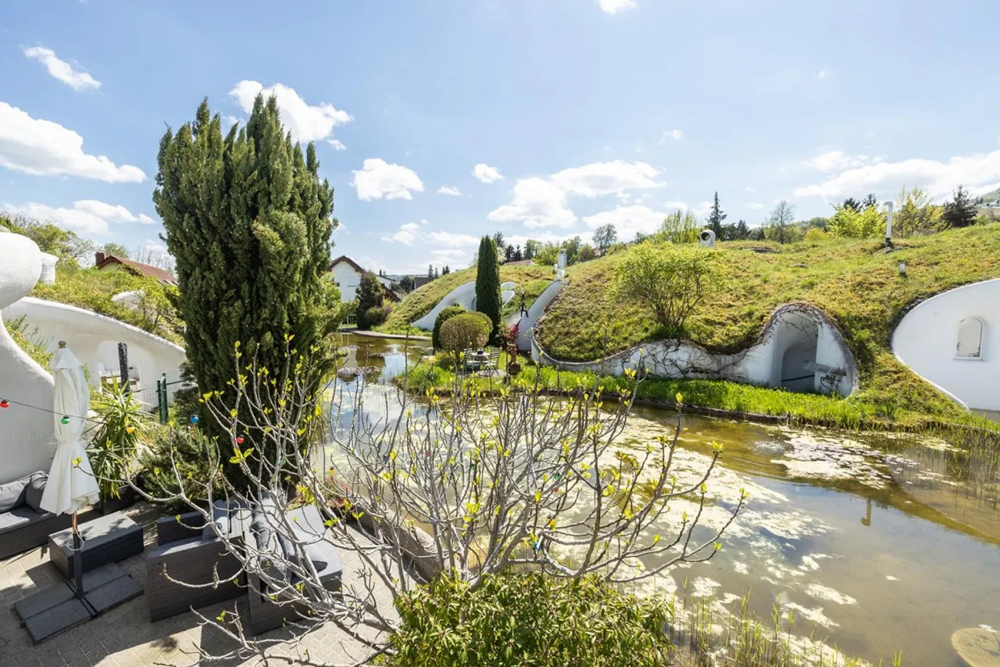 Retraite avec un climat agréable et une vue dégagée - Photo 2 sur 13