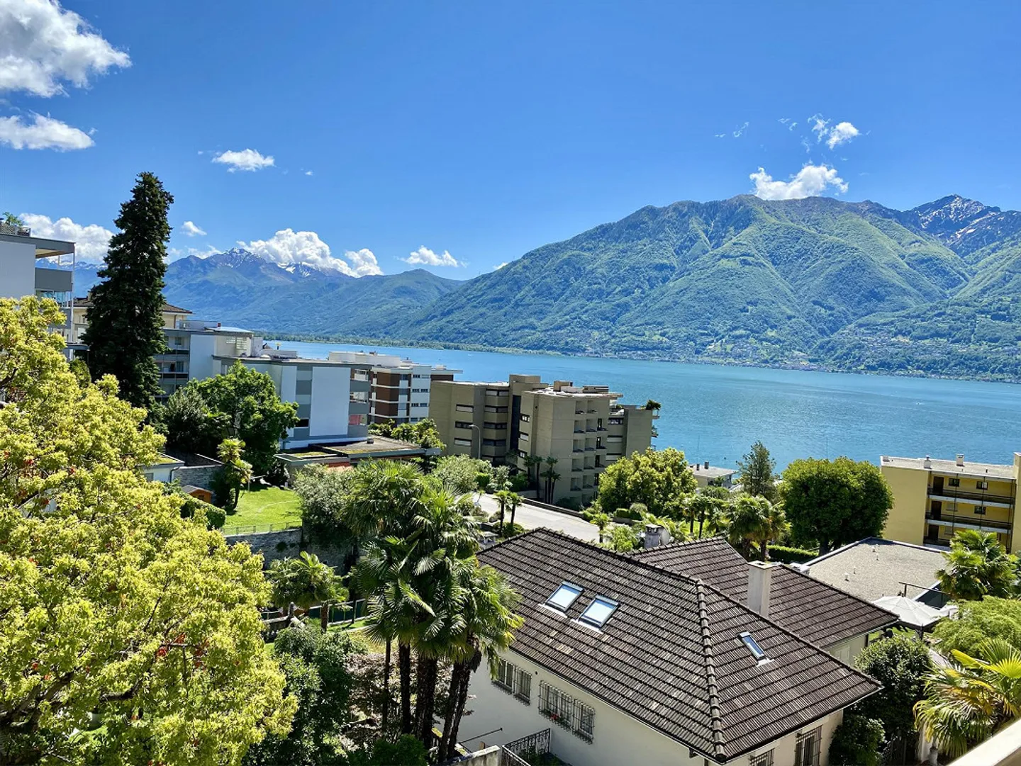 Appartamento per vacanze con vista sul lago disponibile tutto l'anno - Foto 1 di 8
