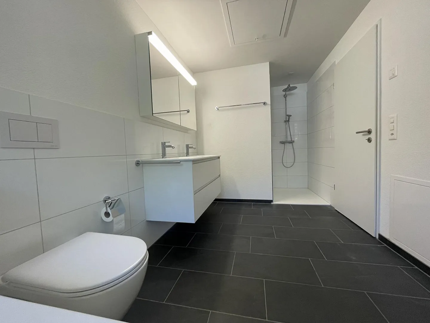 Stylish 4.5-room maisonette apartment with a view of greenery - Photo 6 of 14