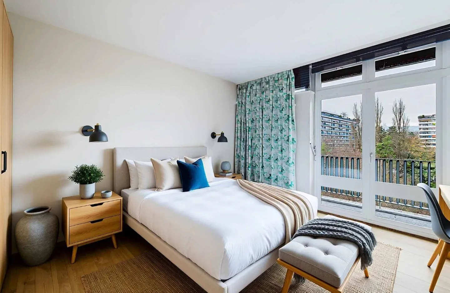 Spacious 7-room apartment on the top floor in Budé - Photo 8 of 12