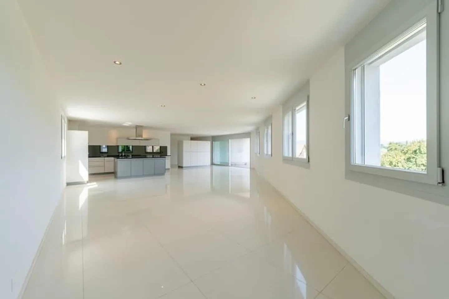 Appartamento esclusivo di 6,5 stanze con 202 m² di superficie abitabile - Foto 2 di 10