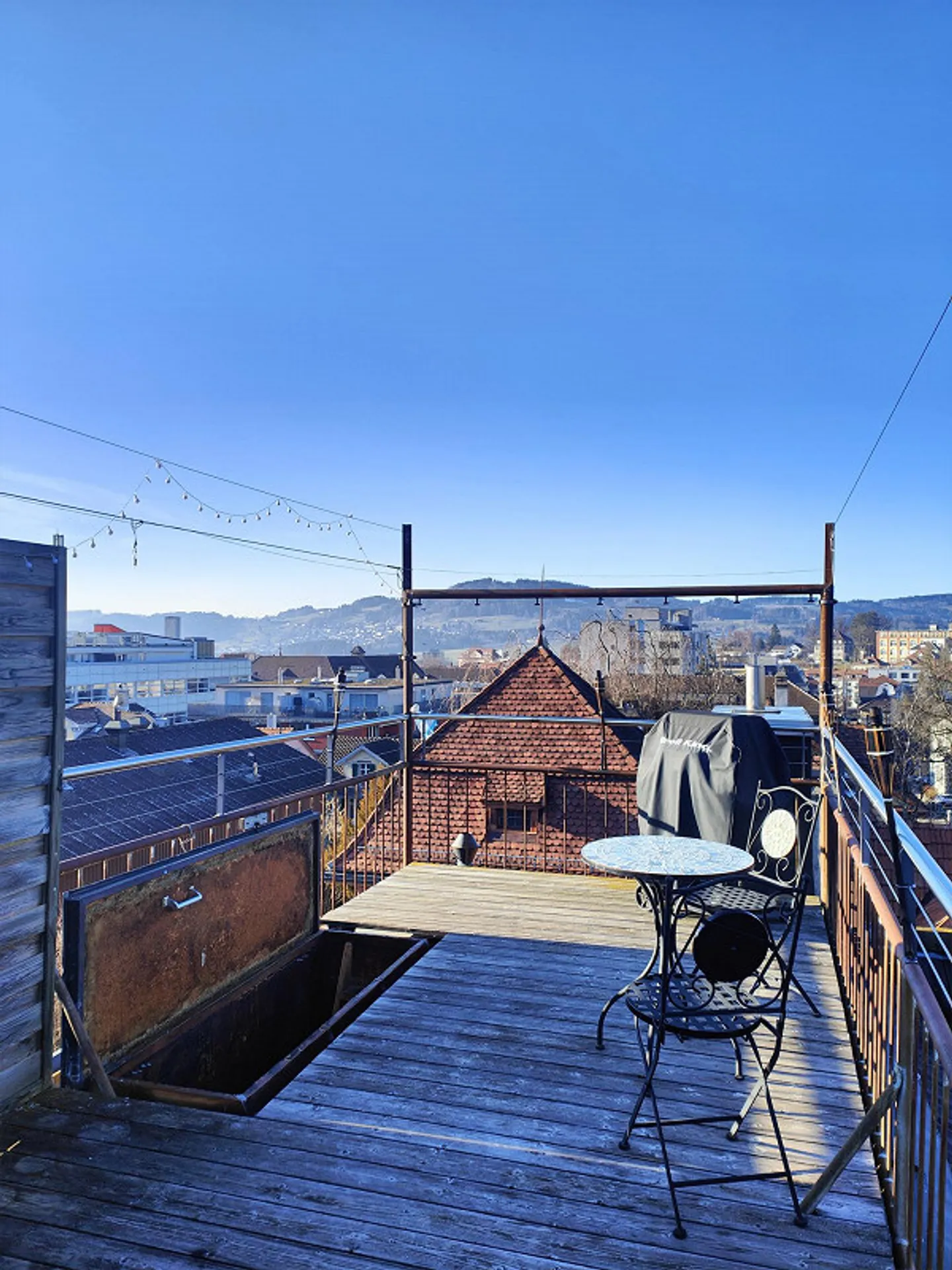 Attico centrale con terrazza privata sul tetto - Foto 13 di 14