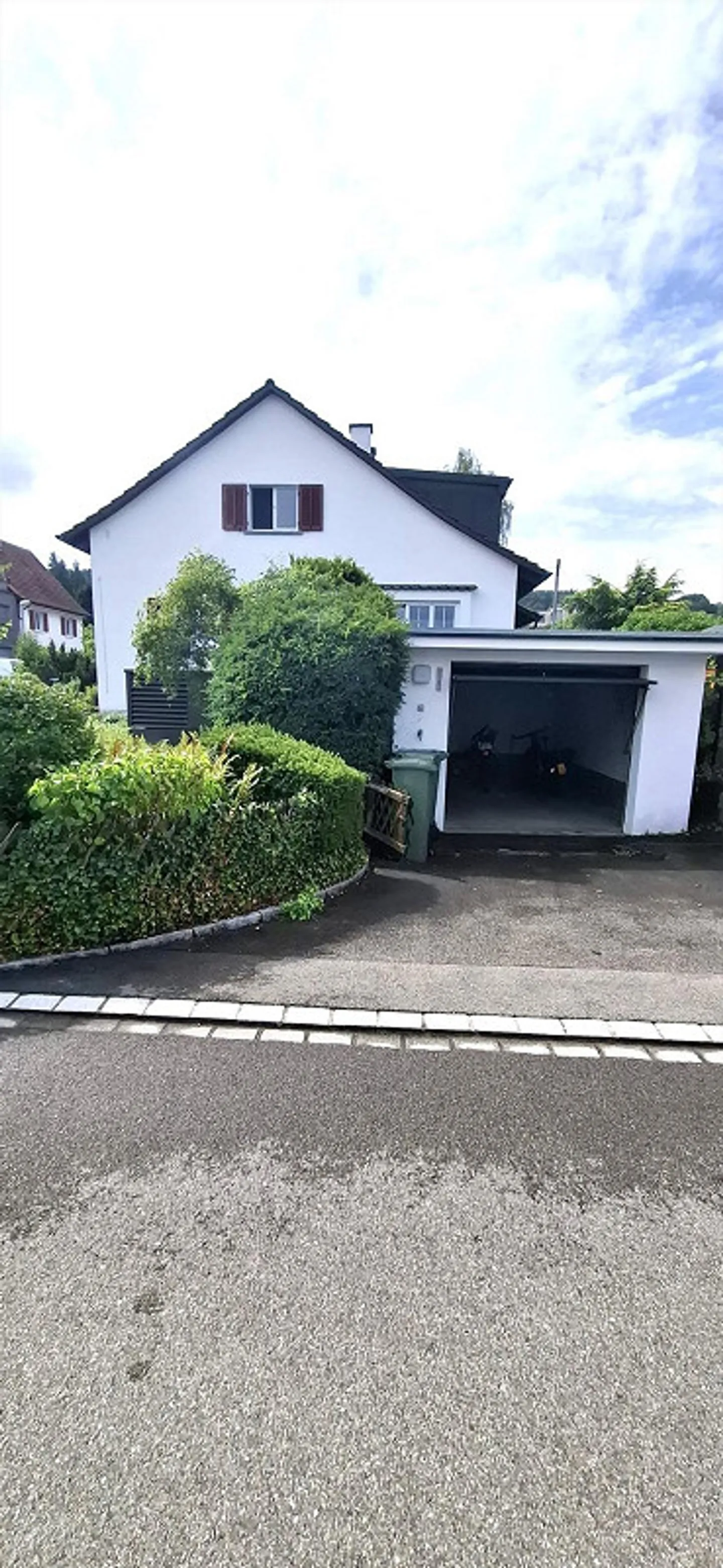 Charmantes Einfamilienhaus mit Garten - Foto 3 von 22