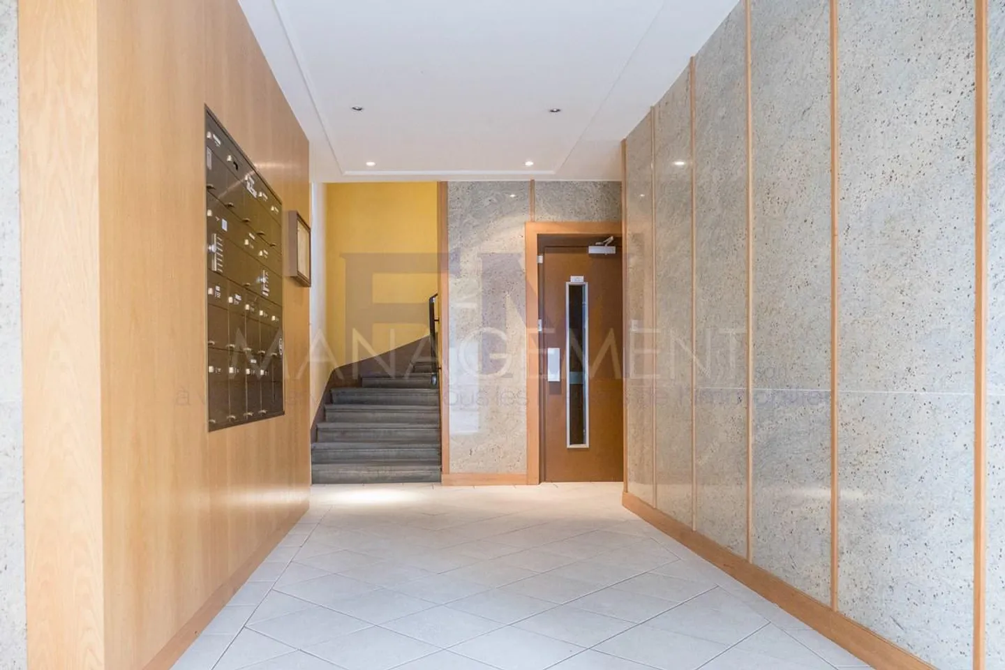 Champel, Rue Marignac, Bureau de 110m2 au 6ème étage - Photo 8 sur 9