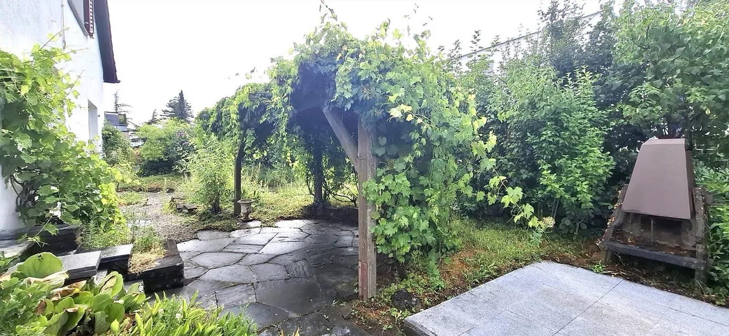 Charmantes Einfamilienhaus mit Garten - Foto 4 von 22