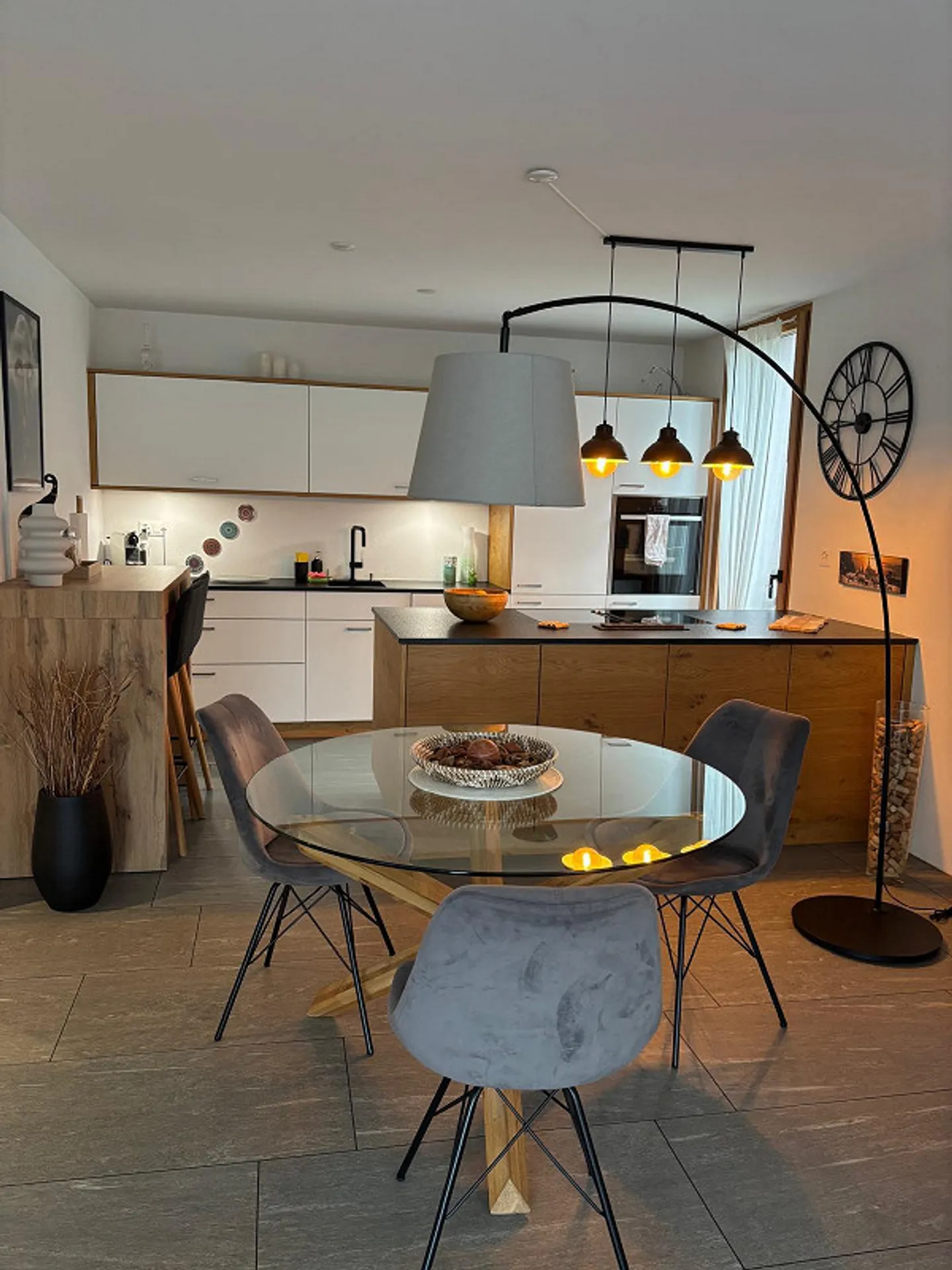 Modernes Apartment mit Seesicht - Foto 1 von 6