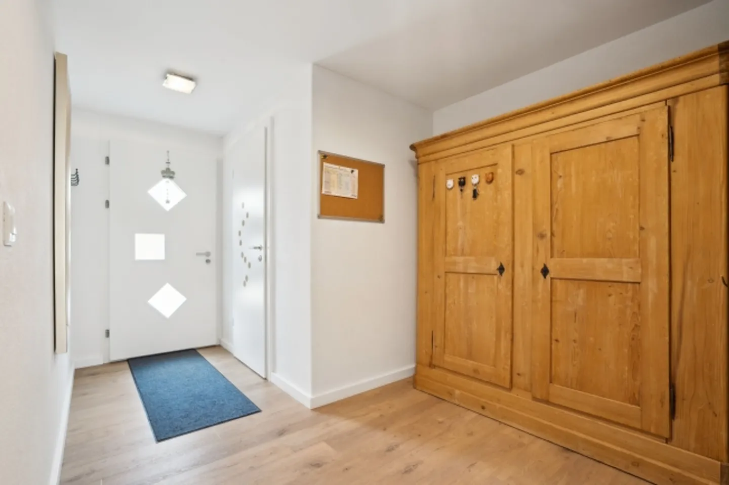 «Charmantes 5,5 Zimmer Reihenhaus in Gross kaufen» - Foto 1 von 13