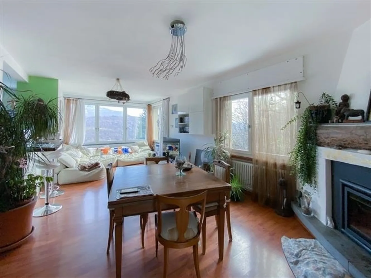 «7 Zimmer Einfamilienhaus» - Foto 1 di 2