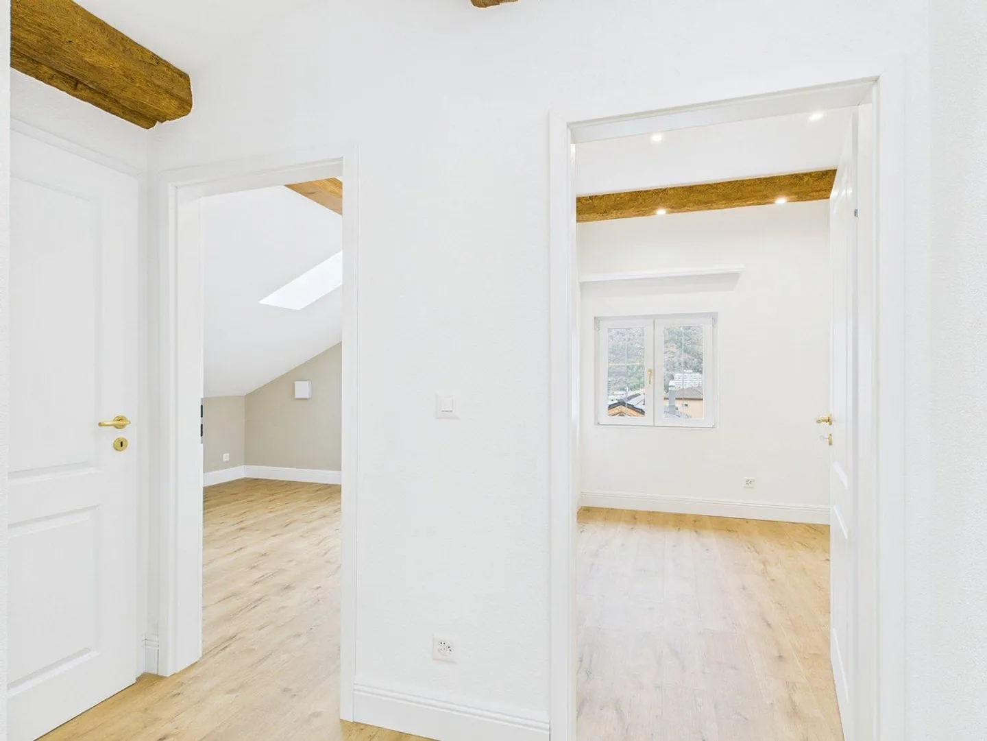 Appartamento attico moderno in posizione centrale a Brig-Glis - Foto 6 di 13