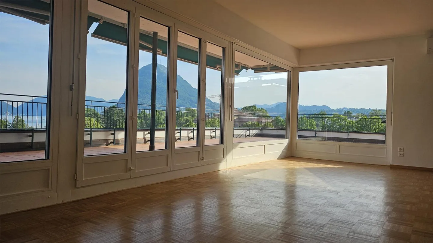 Dachgeschosswohnung 3,5 Zimmer Lugano - Foto 1 von 9