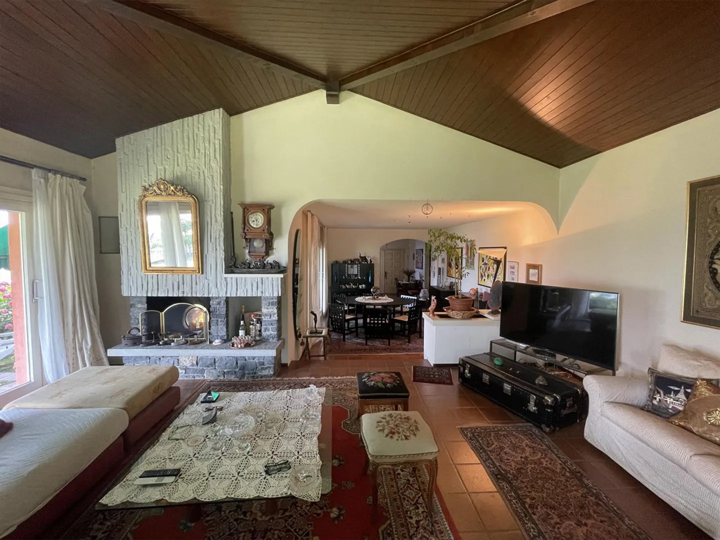 SPACIOUS 5.5 HOUSE IN A HIDDEN LOCATION IN PREGASSONA ALTA - Photo 10 of 13