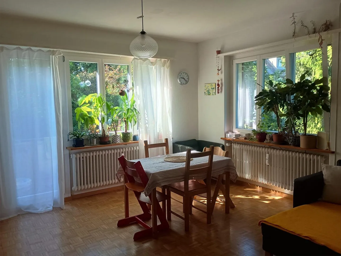 Bright 4-Room Apartment Living in Greenery - Photo 2 of 6