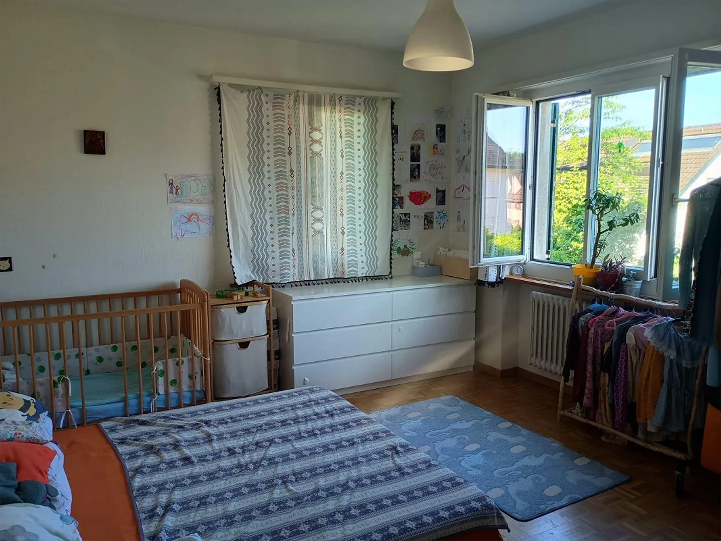 Bright 4-Room Apartment Living in Greenery - Photo 5 of 6