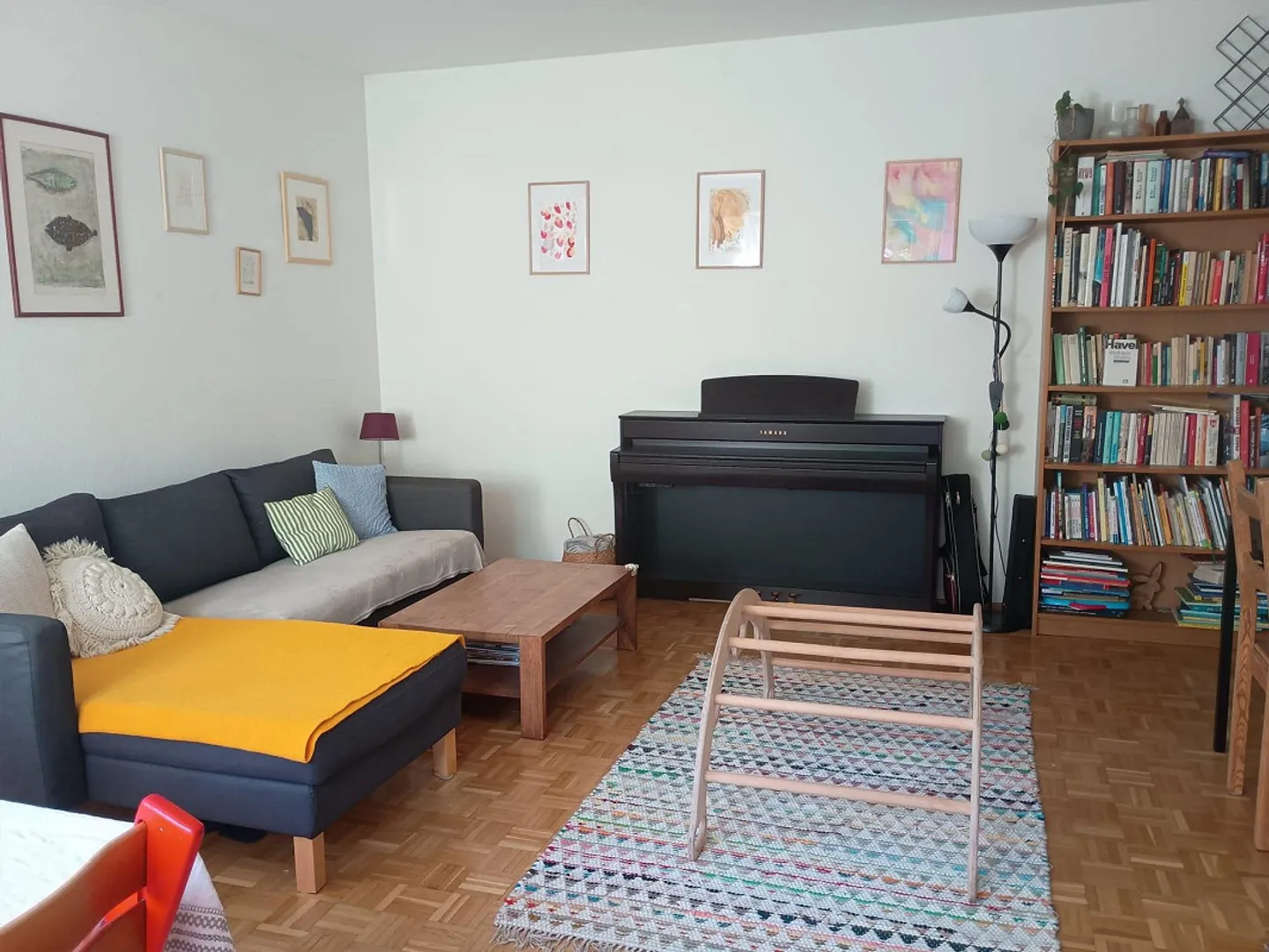 Bright 4-Room Apartment Living in Greenery - Photo 6 of 6