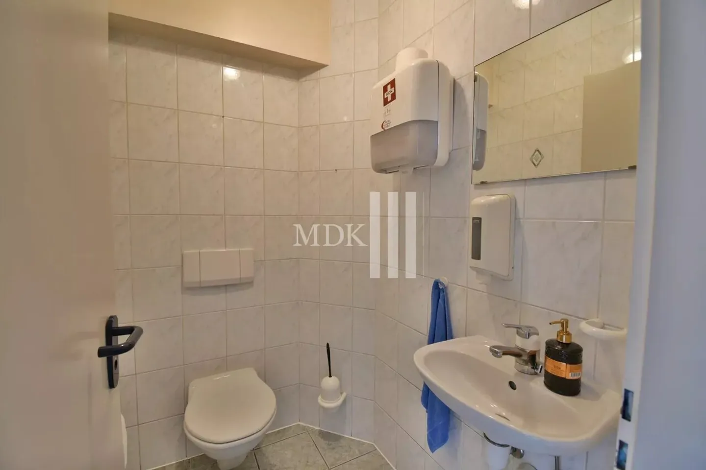 Commercial space for rent in downtown Monthey - Photo 4 of 12