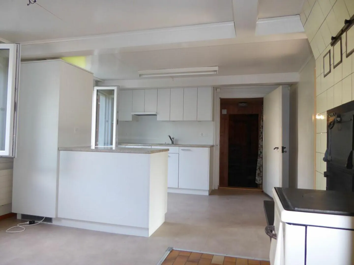 Affascinante Casa Familiare con Fienile - Foto 3 di 27