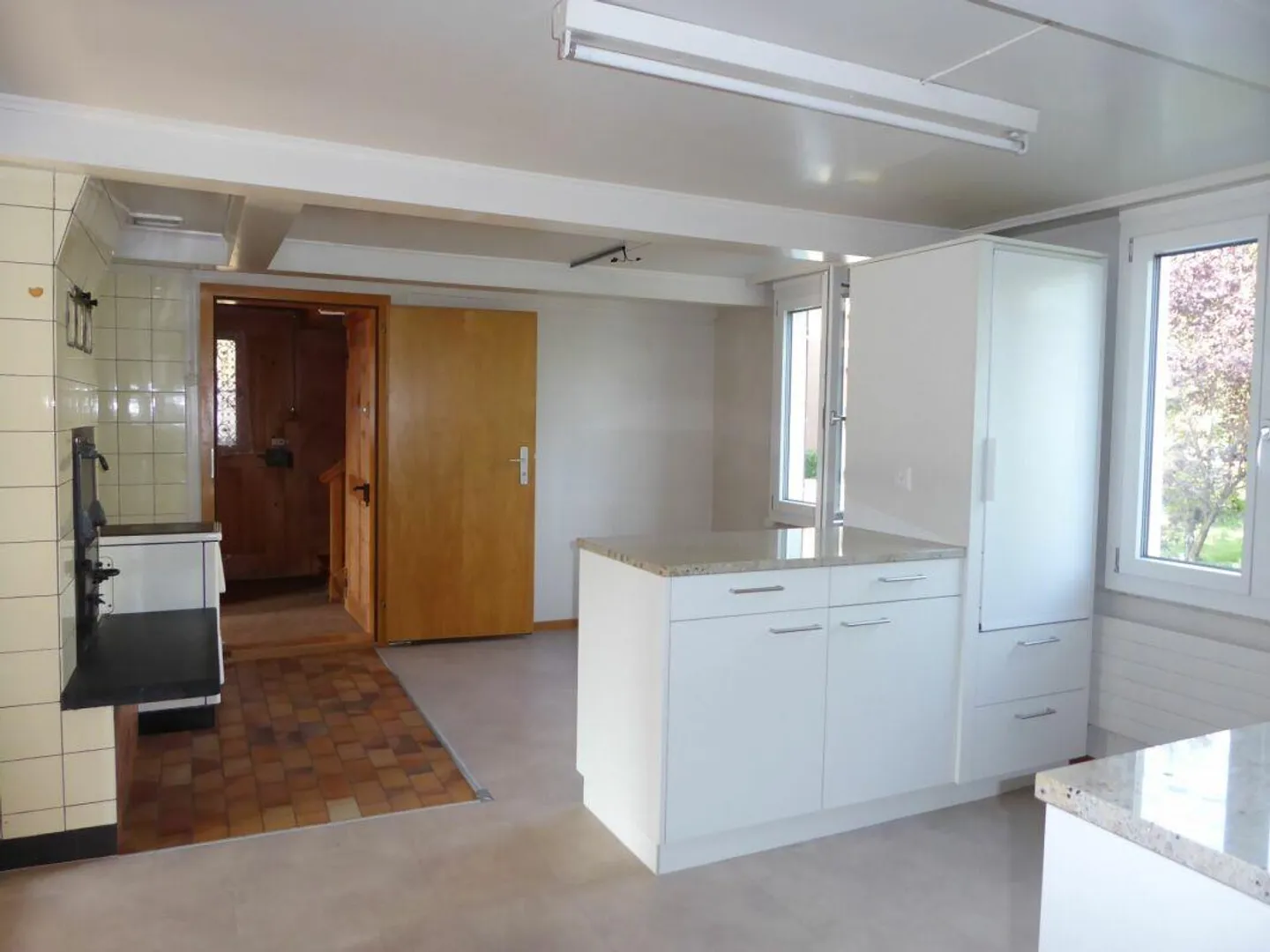 Affascinante Casa Familiare con Fienile - Foto 5 di 27