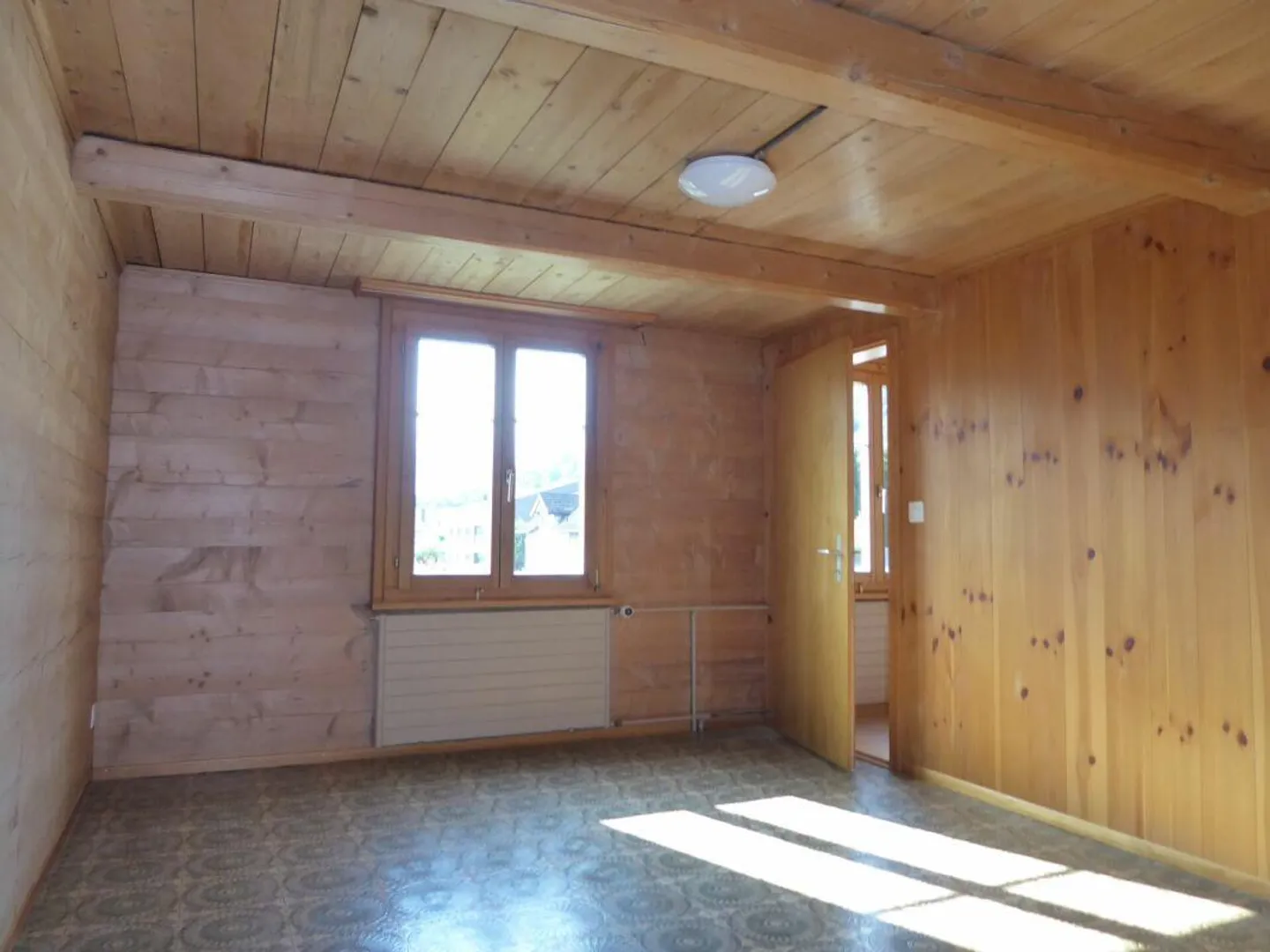 Affascinante Casa Familiare con Fienile - Foto 10 di 27