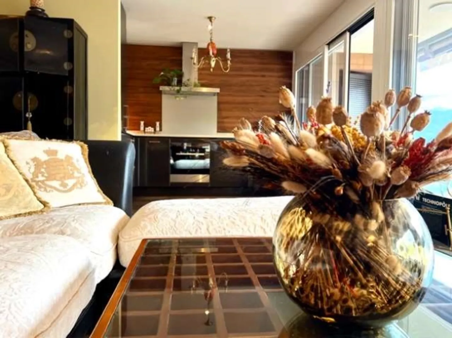 High-Quality Penthouse with Lake View in Melide - Photo 18 of 20