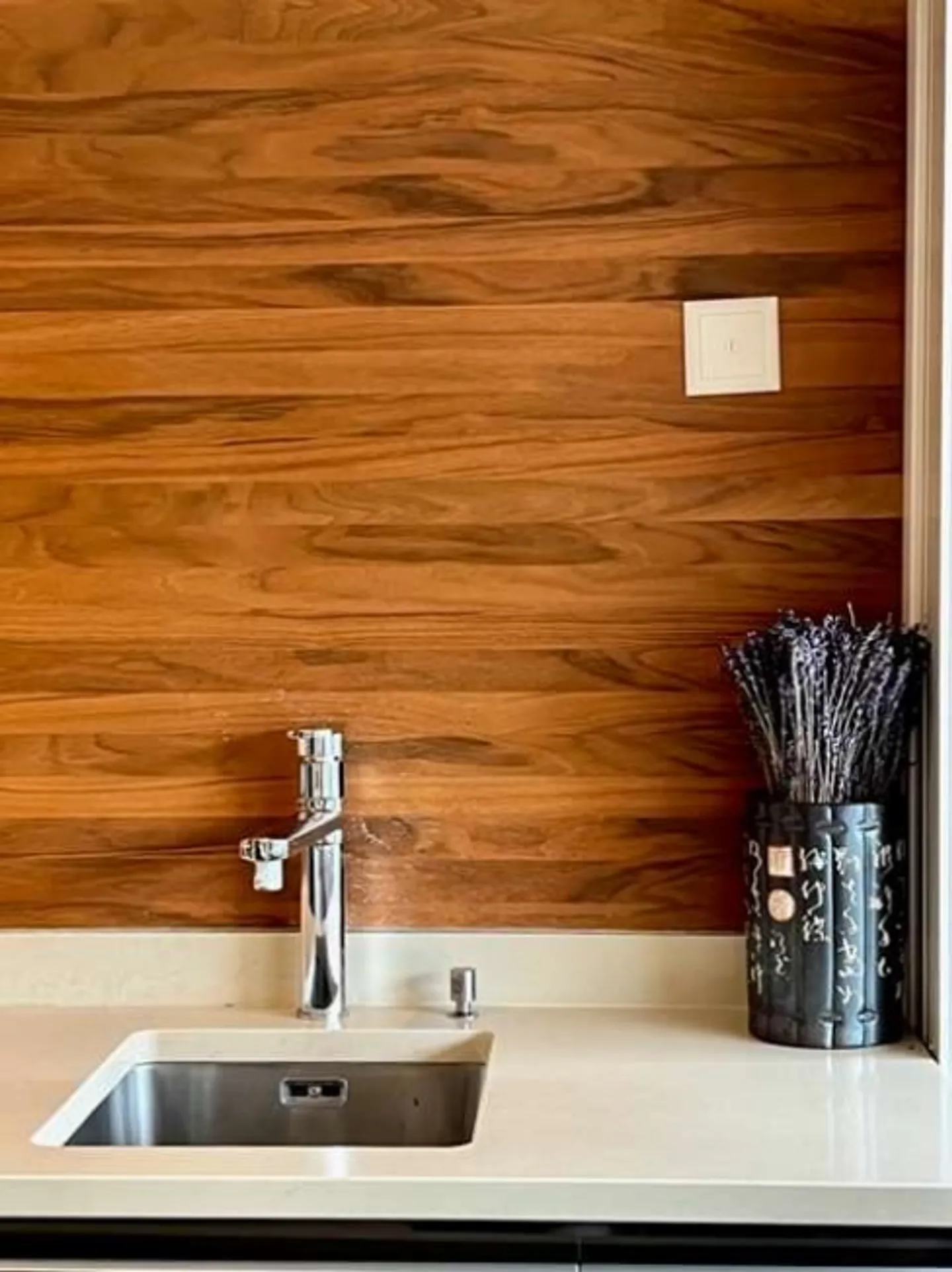 High-Quality Penthouse with Lake View in Melide - Photo 20 of 20