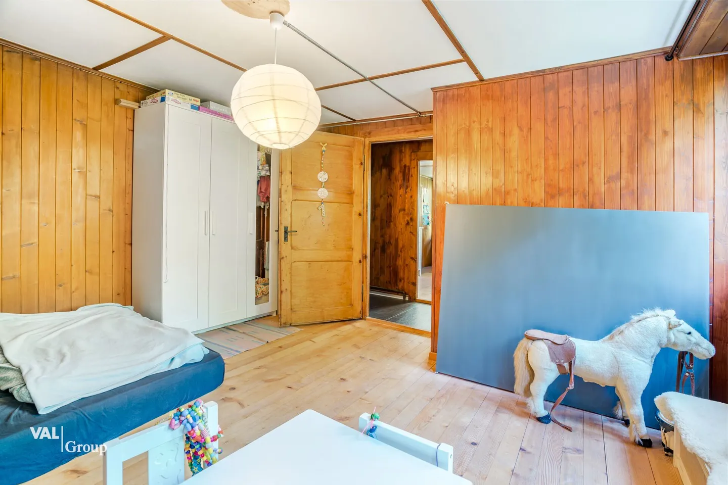 Casa bifamiliare con ampi spazi e annessi nel mezzo della natura sopra - Foto 4 di 13