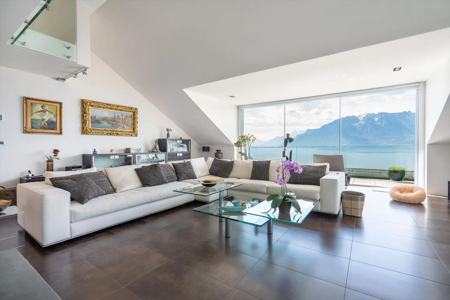 Duplex en attique aux airs de carte postale - Photo 3 sur 13