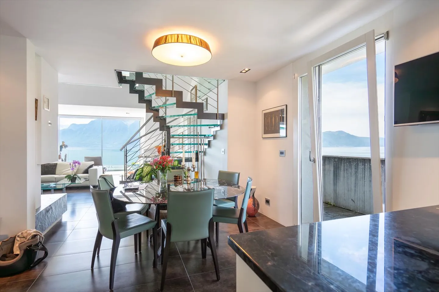 Duplex en attique aux airs de carte postale - Photo 5 sur 13