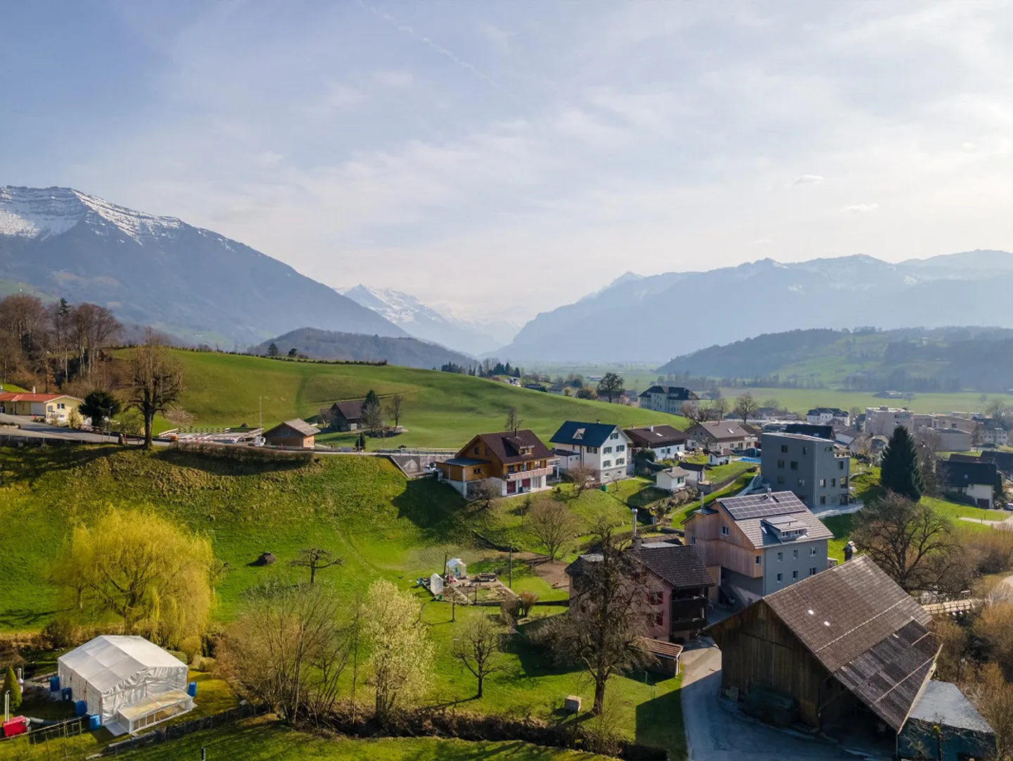 Appartement de jardin 3,5 pièces dans un emplacement idyllique dans la région de Linth - Photo 11 sur 12