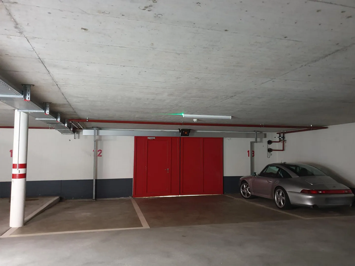 Posto auto vicino alla stazione ferroviaria - Foto 3 di 3