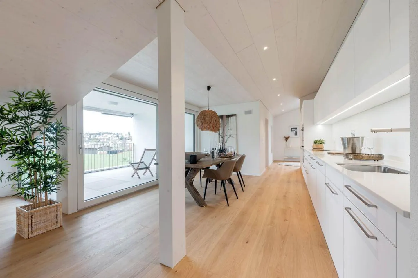DERNIER PENTHOUSE | SPACIEUX | CHARMANT | CRÉATIF - Photo 5 sur 13