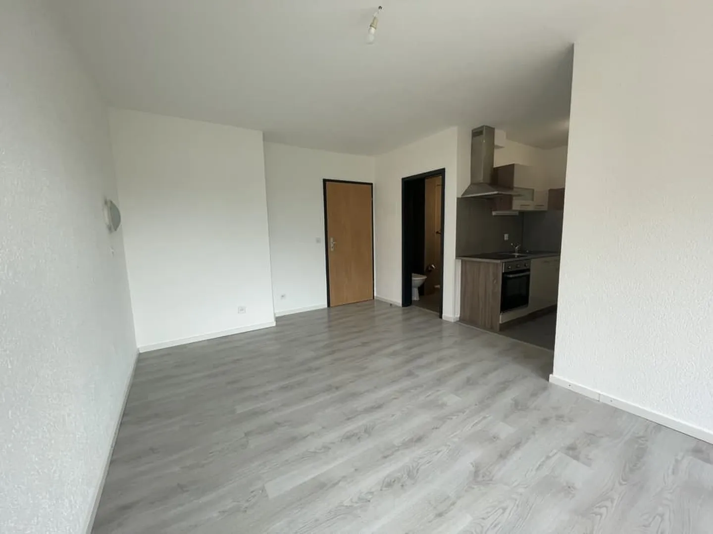 Helles Studio nur wenige Schritte vom Bahnhof entfernt - Foto 4 von 6