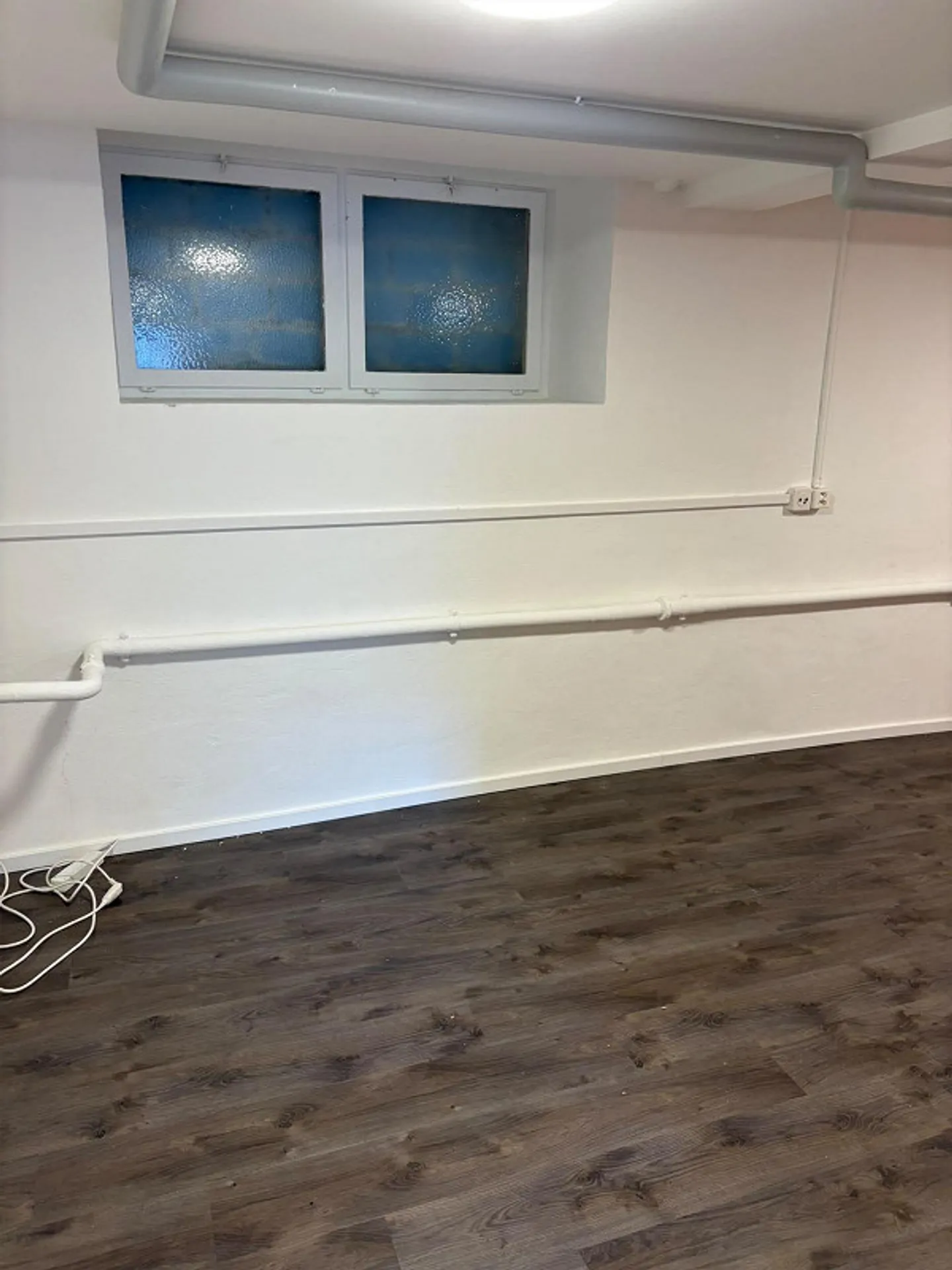 Espace de bureau/espace commercial - Photo 9 sur 11