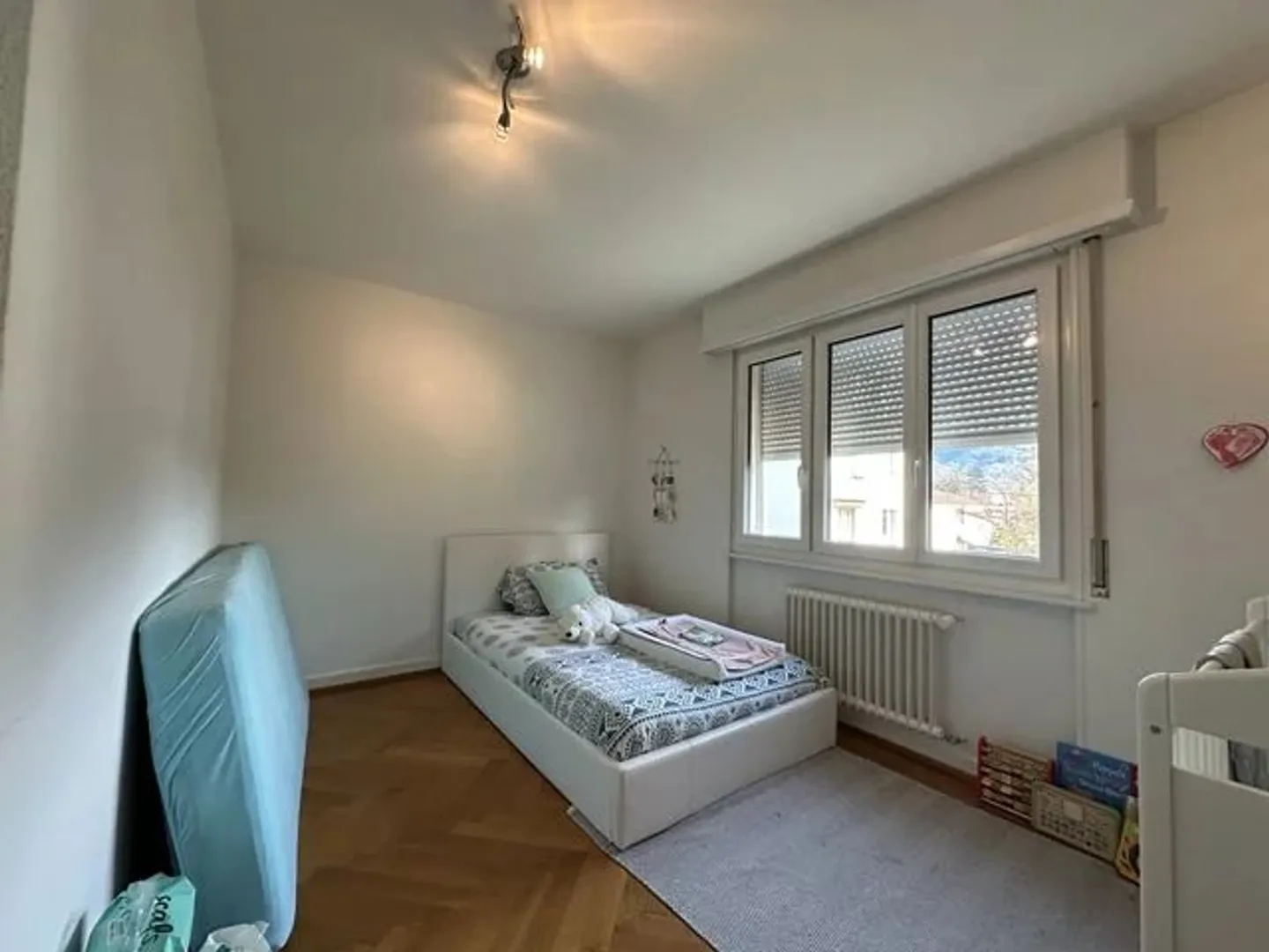4,5-Zimmer-Wohnung im 1. Stock mit Concierge-Service - Foto 5 von 9