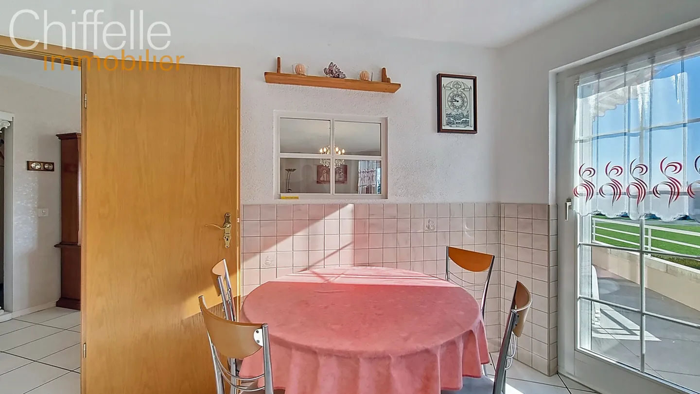 Very nice 4.5 room apartment 110 m2 quiet and bright! - Photo 4 of 13