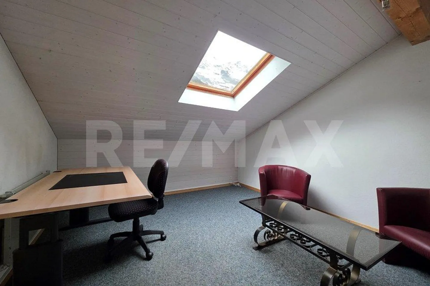 Exclusive Penthouse Living in Saas Grund, Valais - Photo 10 of 13