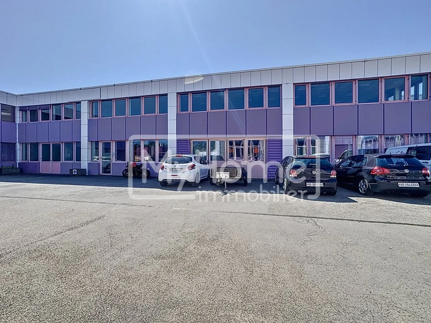 Grand espace commercial de 1'485 m2 sur 2 niveaux à Lonay - Photo 11 sur 12