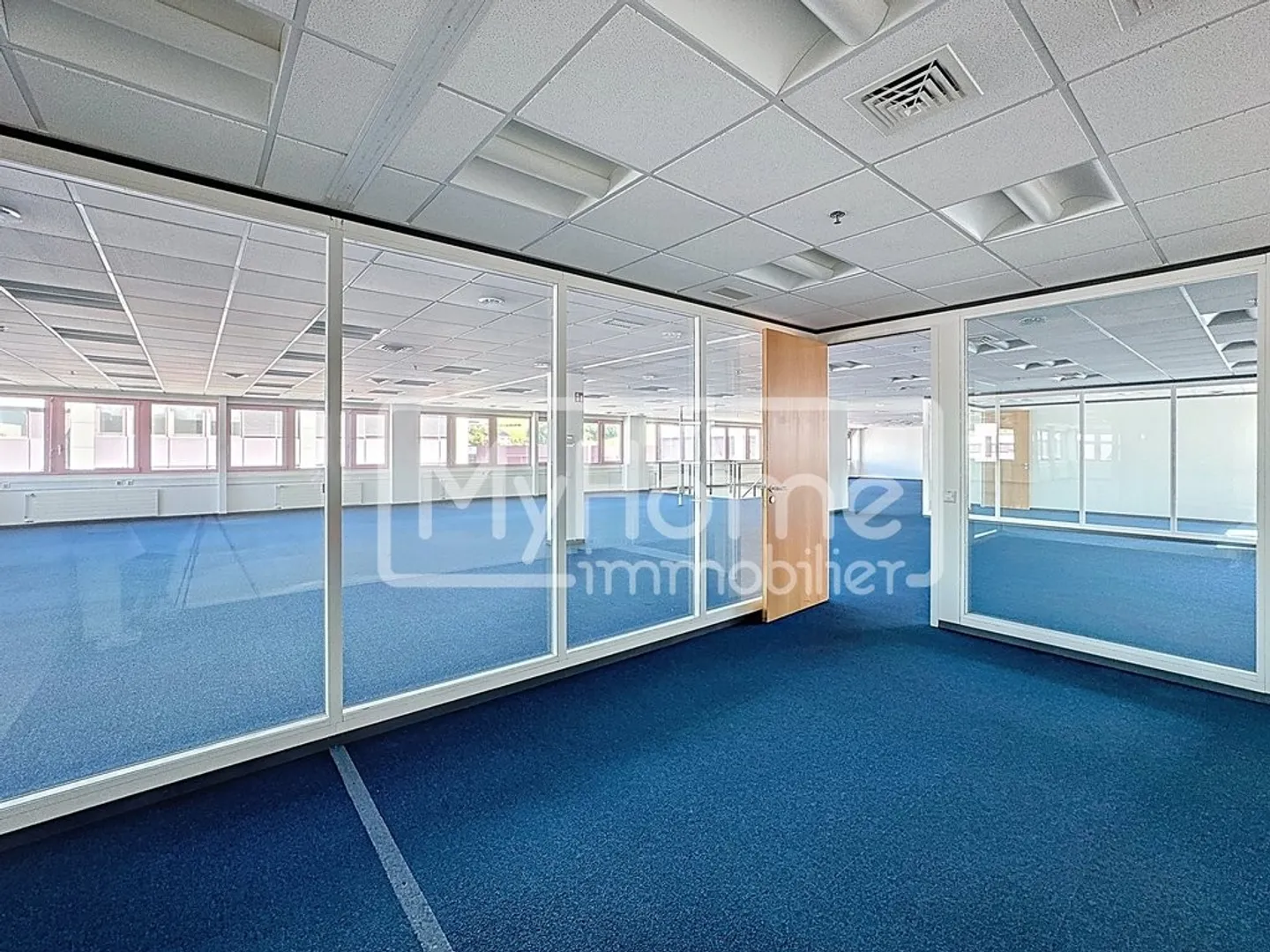 Grand espace commercial de 1'485 m2 sur 2 niveaux à Lonay - Photo 12 sur 12