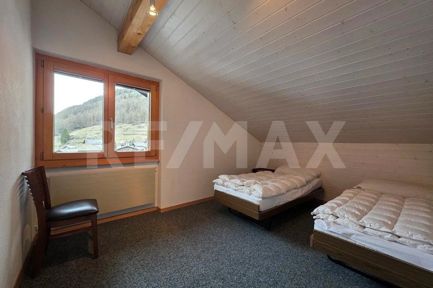 Exclusive Penthouse Living in Saas Grund, Valais - Photo 12 of 13