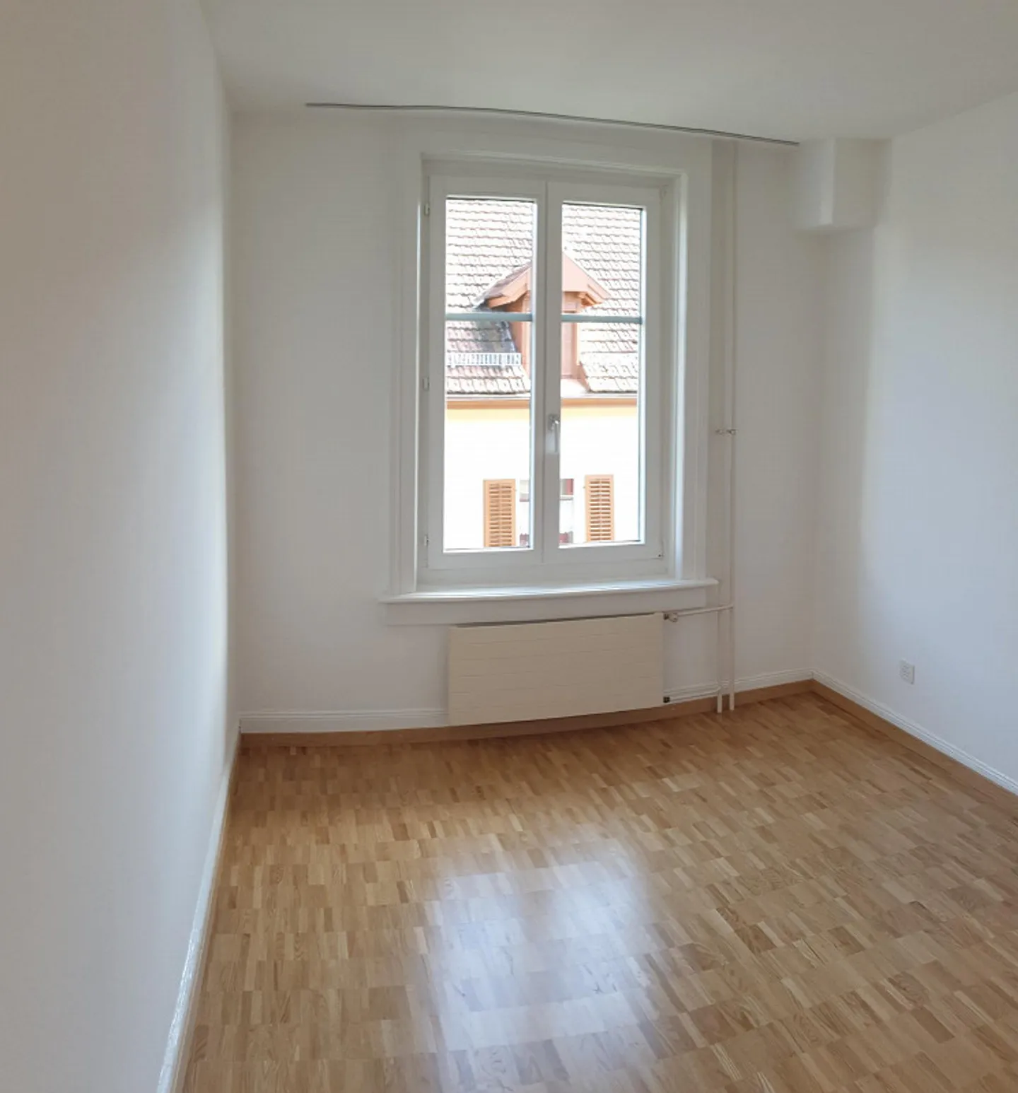 Quiet 4.5 Room City Apartment with Living Kitchen in the Sömmerli District - Photo 11 of 14