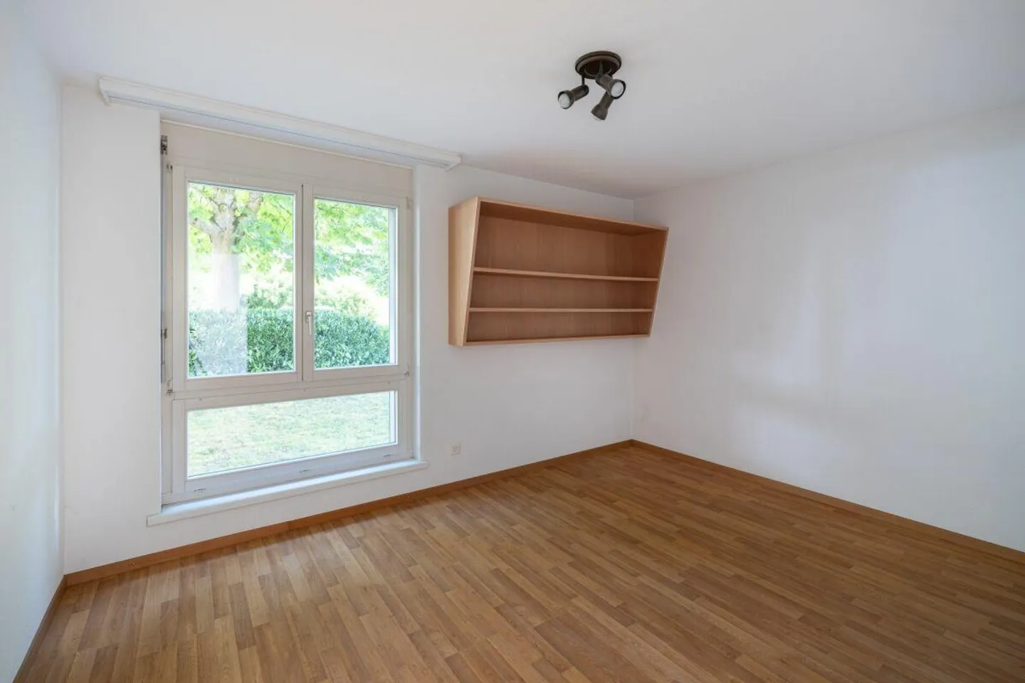 3.5-room apartment in a charming, age-appropriate multi-family house - Photo 11 of 14