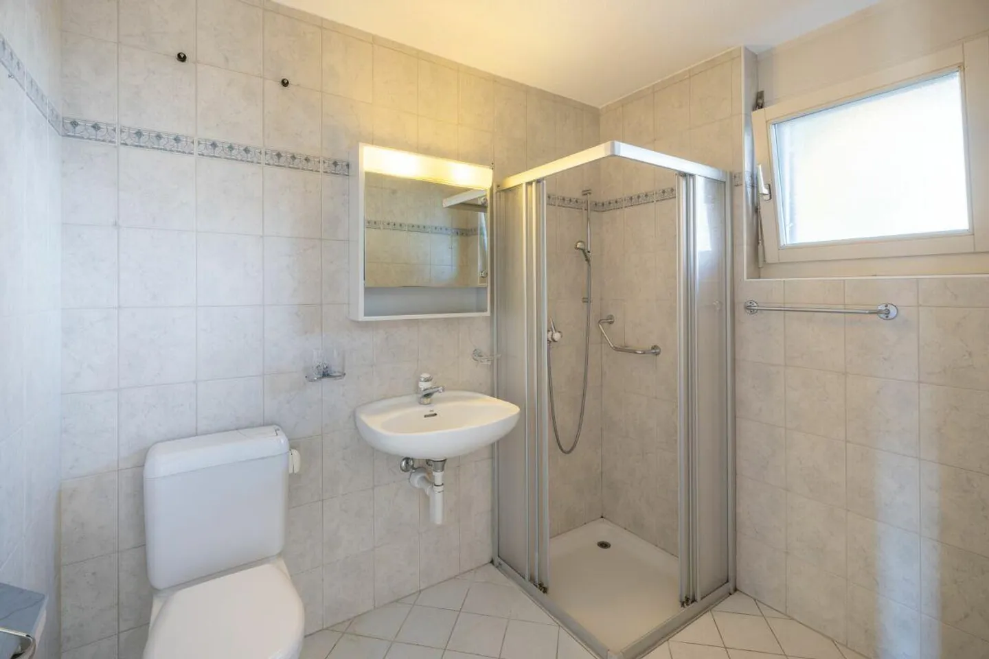 3.5-room apartment in a charming, age-appropriate multi-family house - Photo 12 of 14
