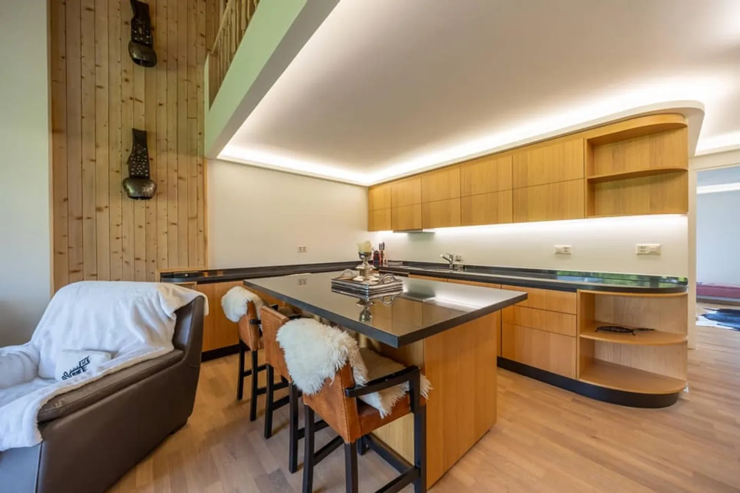 Superb duplex penthouse with panoramic view - Photo 5 of 13