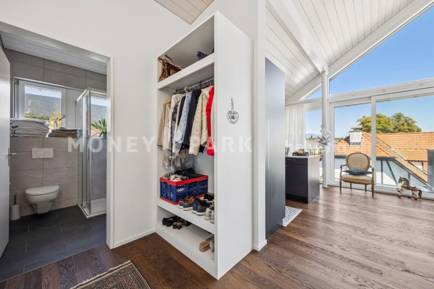 Bel appartement moderne en attique à Lengnau - Photo 8 sur 10